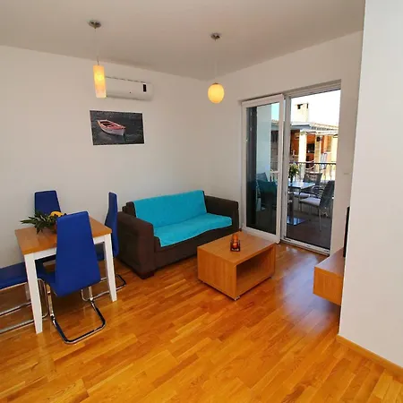 Apartment Kula Fancy - One-bedroom With Terrace Ground Floor A1 *